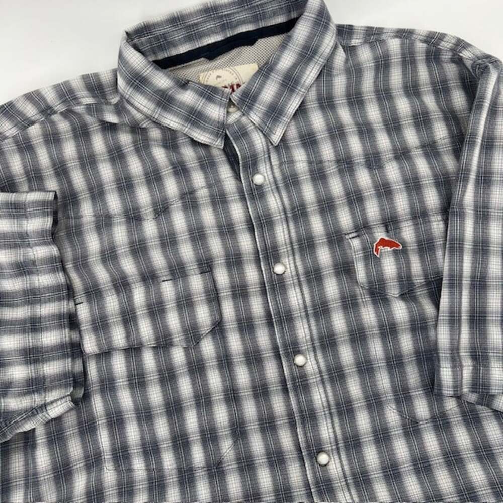 SIMMS Pearl Snap Vented Fishing Shirt Mens L Short Sleeve Blue Plaid Outdoor